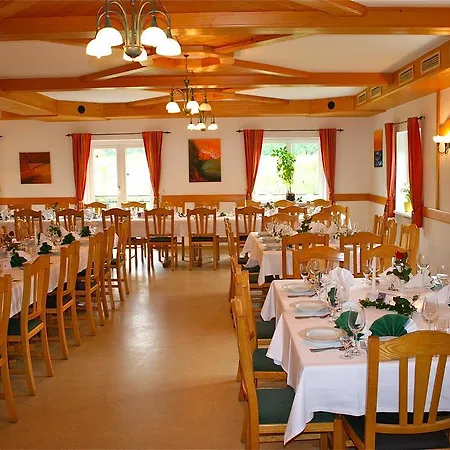 - Gaestehaus Schusterbauer 3* Rein