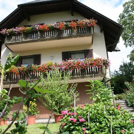 - Gaestehaus Schusterbauer Guest house 3*