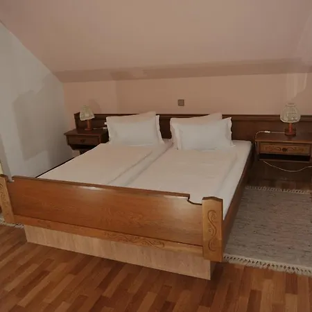 Guest house - Gaestehaus Schusterbauer