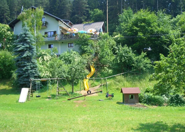 - Gaestehaus Schusterbauer Affittacamere Rein