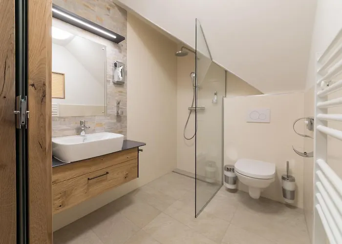 Affittacamere - Gaestehaus Schusterbauer Rein