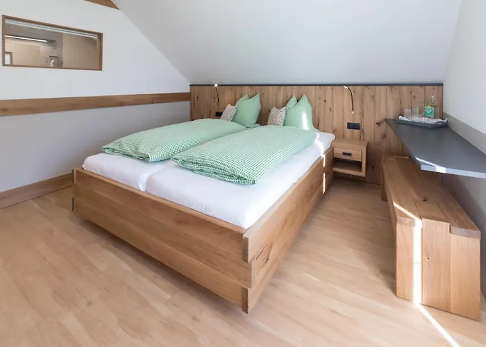 - Gaestehaus Schusterbauer 3*